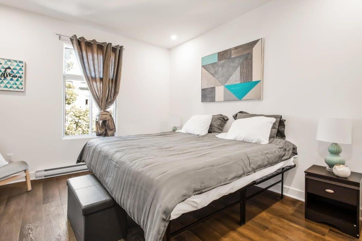 M11 Luxury 1Br Sofa Bed In The Heart Of Plateaumile-End Διαμέρισμα Μόντρεαλ Εξωτερικό φωτογραφία