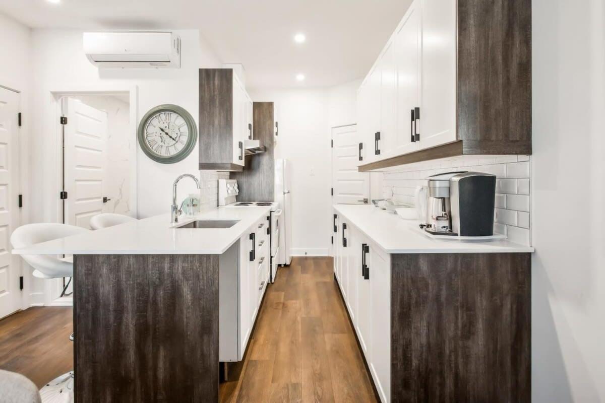 M11 Luxury 1Br Sofa Bed In The Heart Of Plateaumile-End Διαμέρισμα Μόντρεαλ Εξωτερικό φωτογραφία